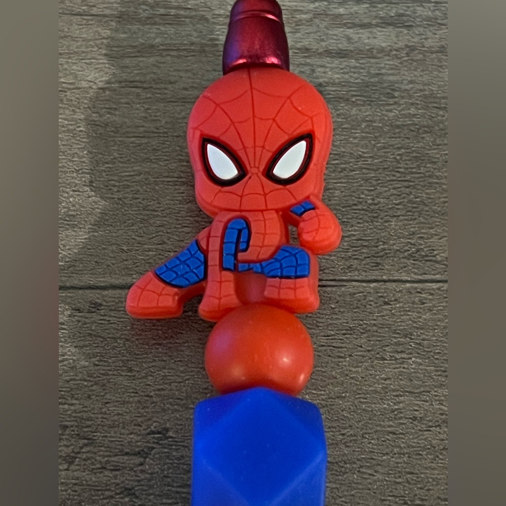Spider-Man beaded focal pen - Picture 3 of 4